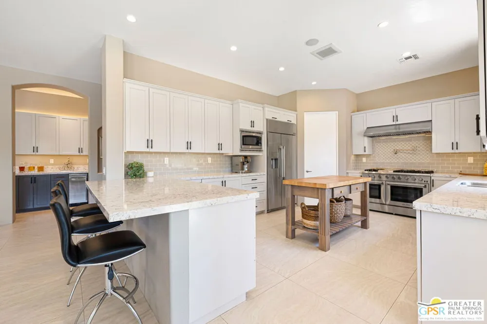 8 Collegiate Circle Rancho Mirage, CA 92270