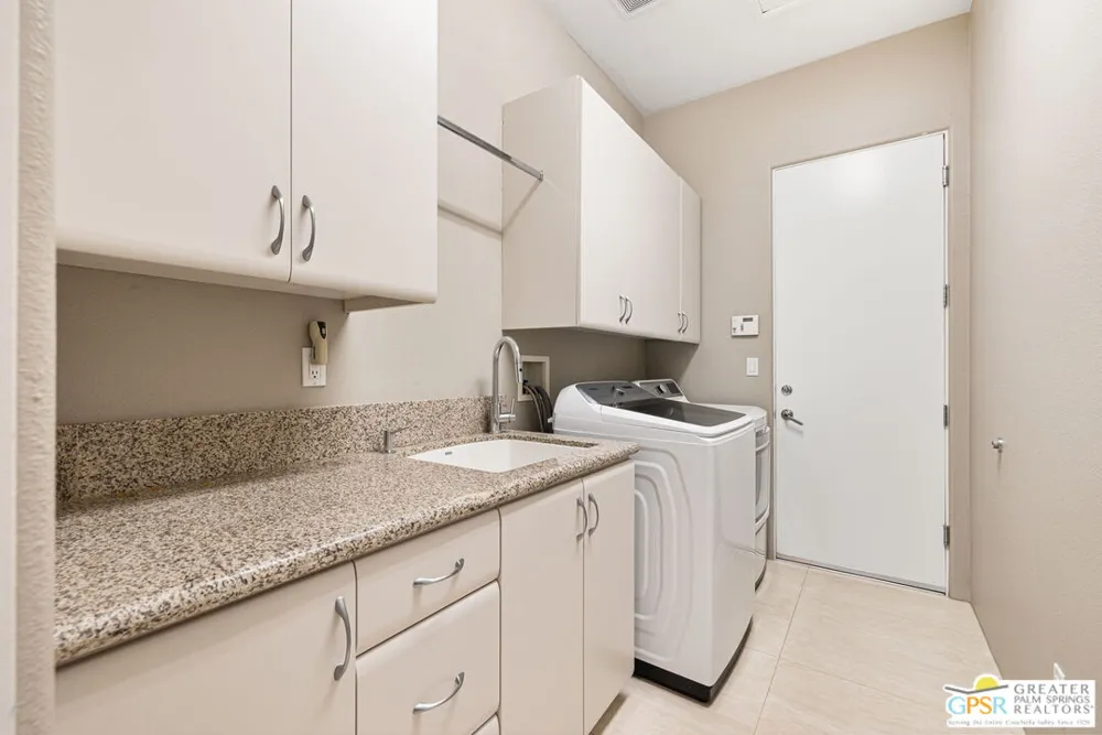 8 Collegiate Circle Rancho Mirage, CA 92270