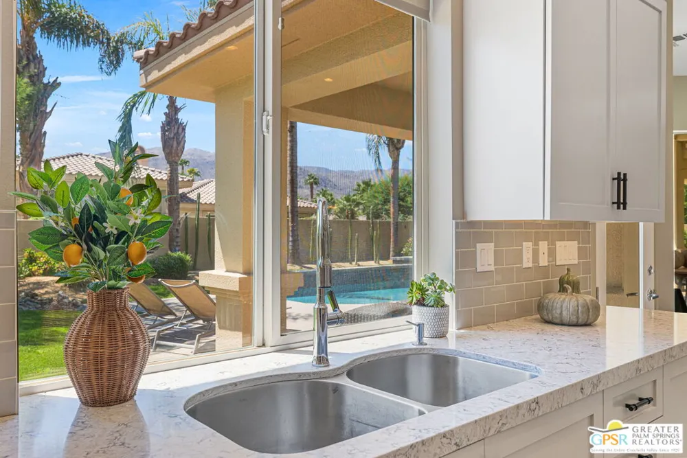 8 Collegiate Circle Rancho Mirage, CA 92270