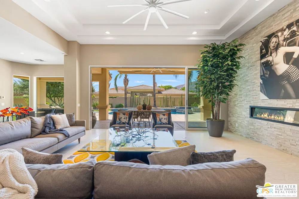 8 Collegiate Circle Rancho Mirage, CA 92270