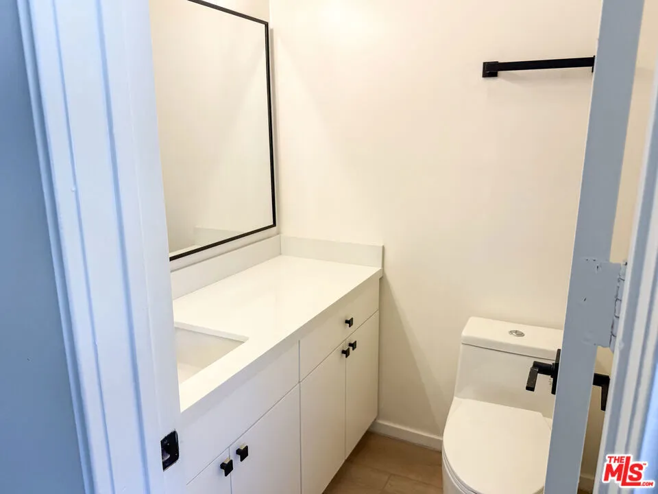 6639 Green Valley Circle Culver City, CA 90230