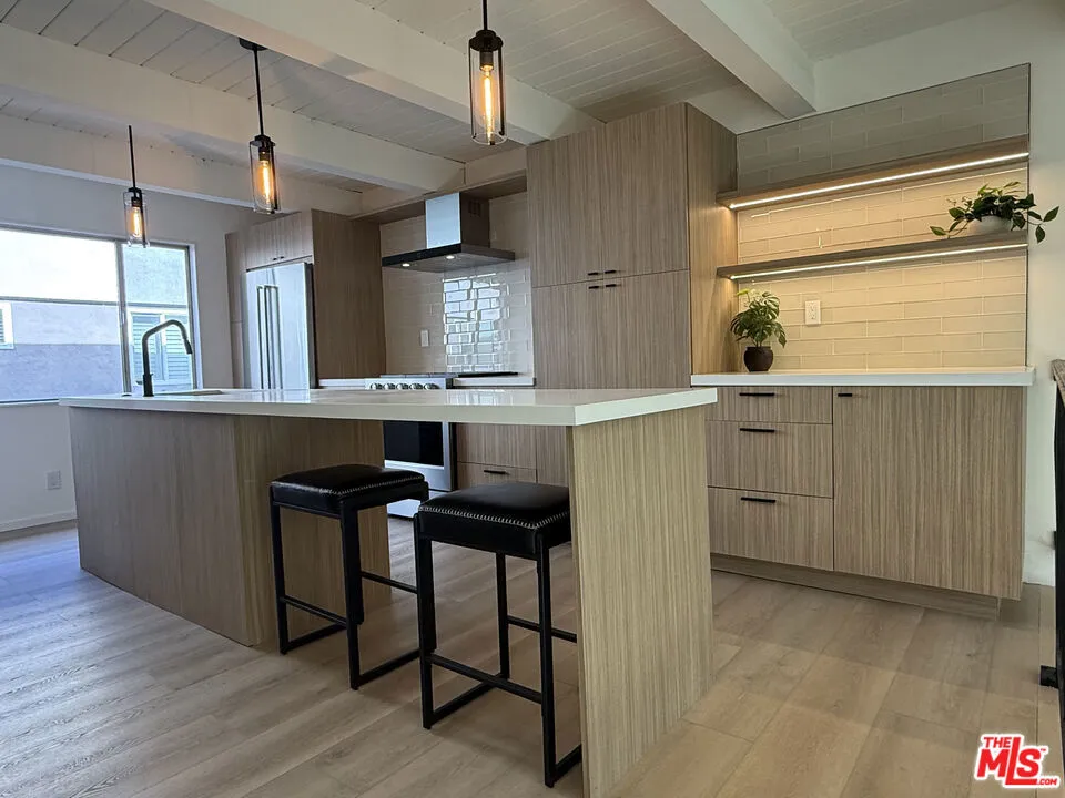6639 Green Valley Circle Culver City, CA 90230