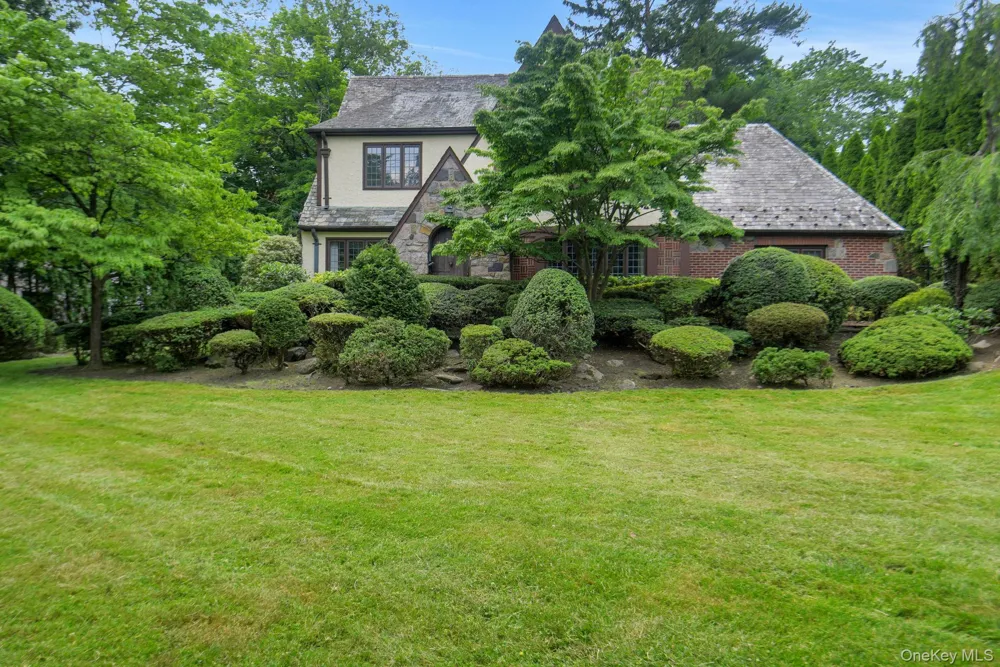 46 Fenimore Road Scarsdale, NY 10583