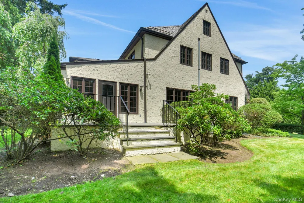 46 Fenimore Road Scarsdale, NY 10583