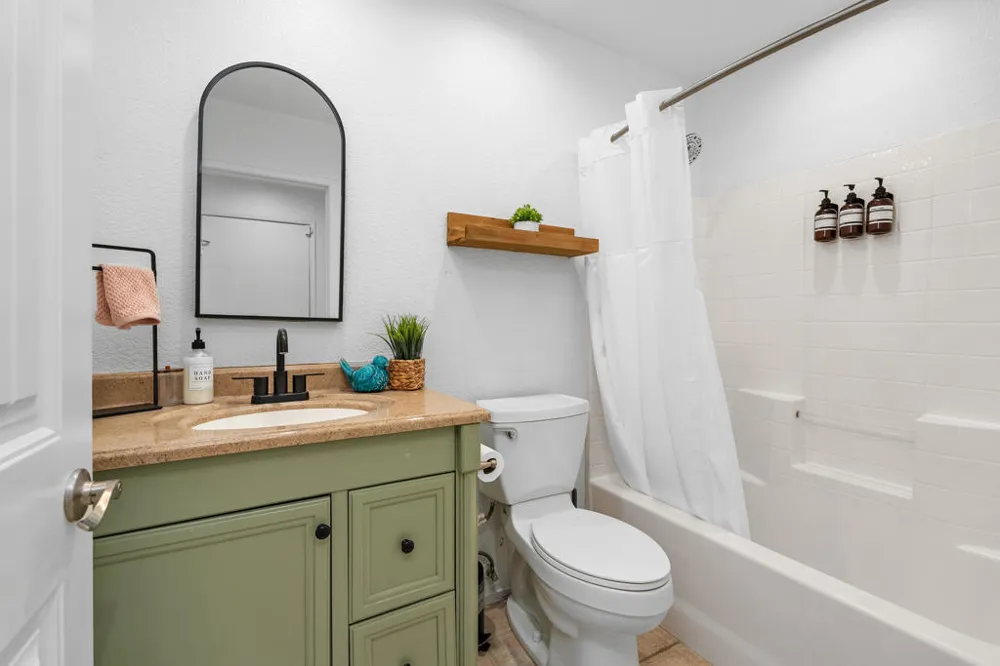 46664 Via Celeste Indio, CA 92201