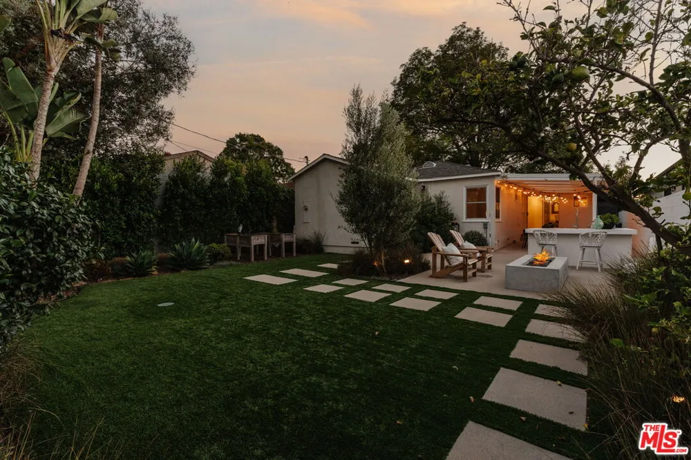 3540 Maplewood Avenue Los Angeles, CA 90066