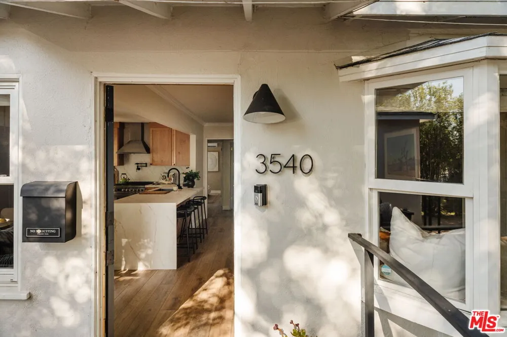 3540 Maplewood Avenue Los Angeles, CA 90066
