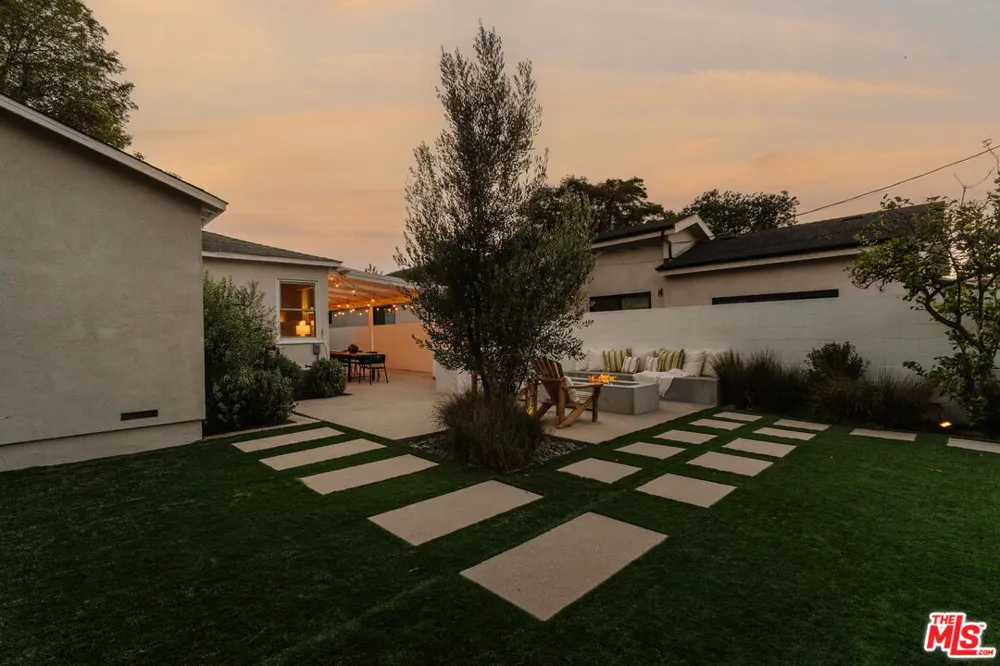3540 Maplewood Avenue Los Angeles, CA 90066