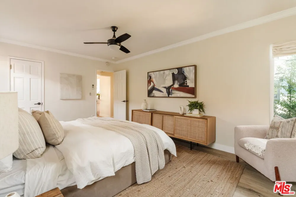 3540 Maplewood Avenue Los Angeles, CA 90066