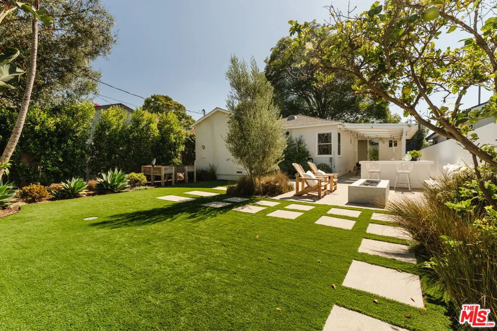 3540 Maplewood Avenue Los Angeles, CA 90066