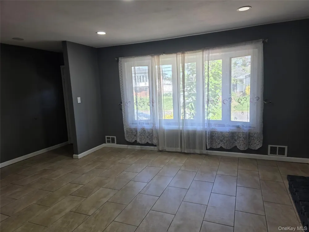 200 Hancock Street Brentwood, NY 11717
