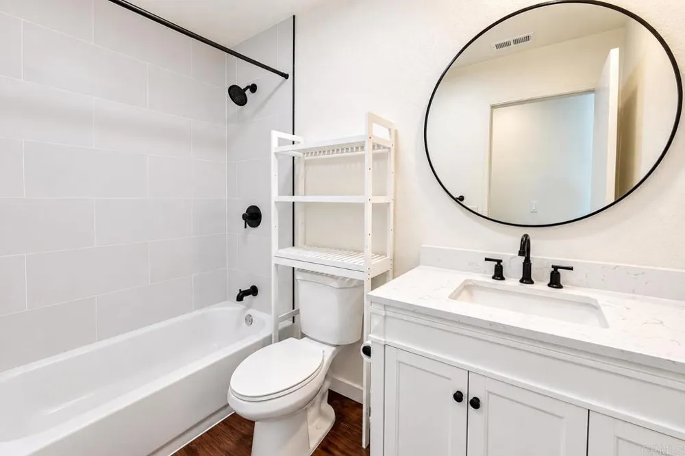 5136 Francis Street Oceanside, CA 92057