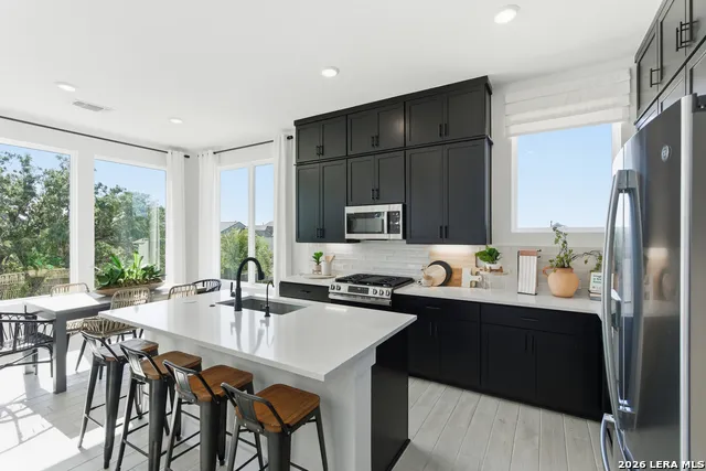 6464 Babcock Rd #806 San Antonio, TX 78249