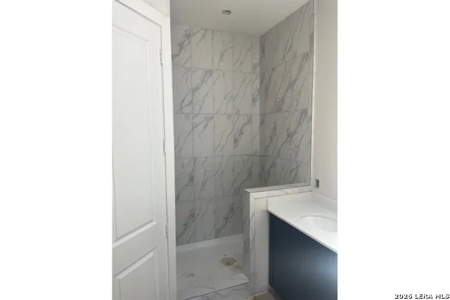 6464 Babcock Rd #806 San Antonio, TX 78249