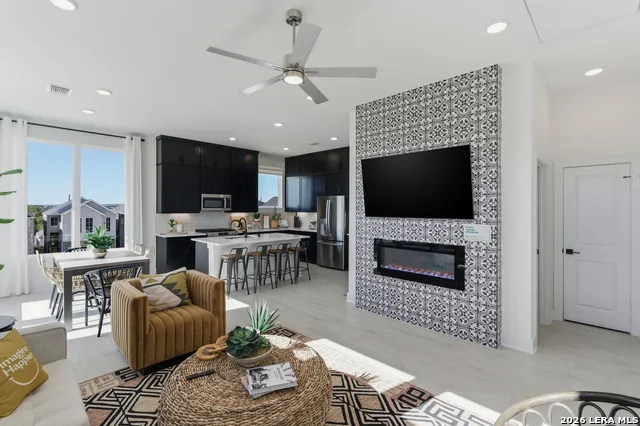 6464 Babcock Rd #806 San Antonio, TX 78249
