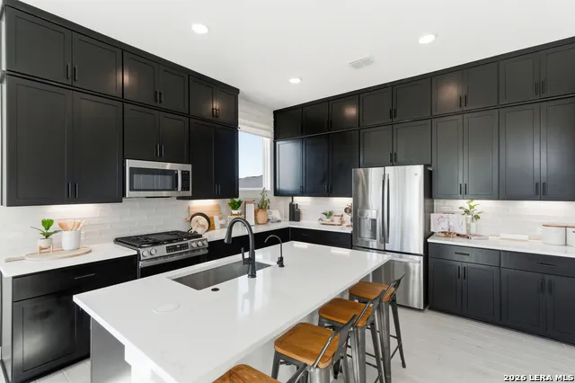 6464 Babcock Rd #806 San Antonio, TX 78249