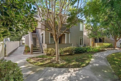 1083 Shadowridge Drive #100