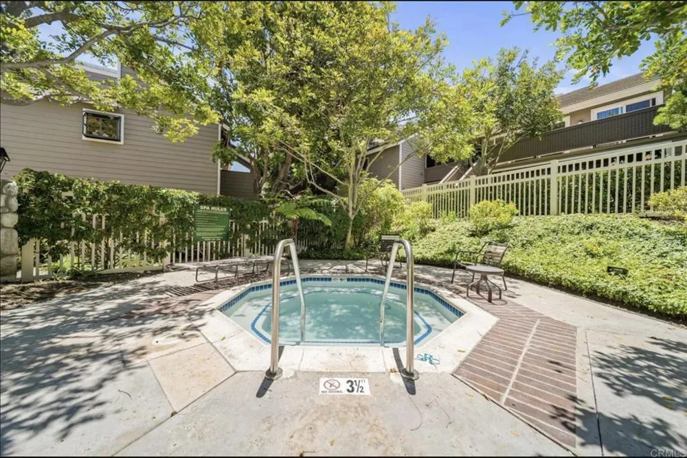 1083 Shadowridge Drive #100 Vista, CA 92083