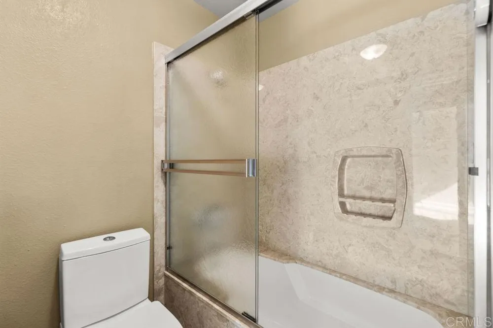 1083 Shadowridge Drive #100 Vista, CA 92083