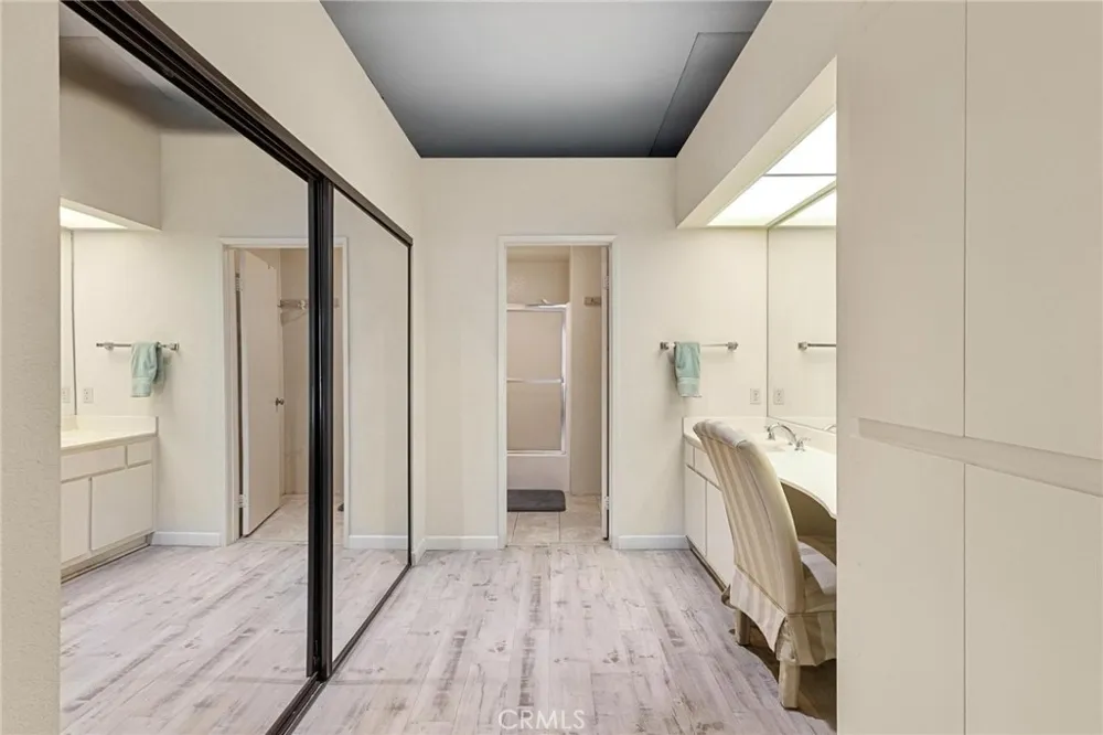 2700 E Mesquite #F34 Palm Springs, CA 92264