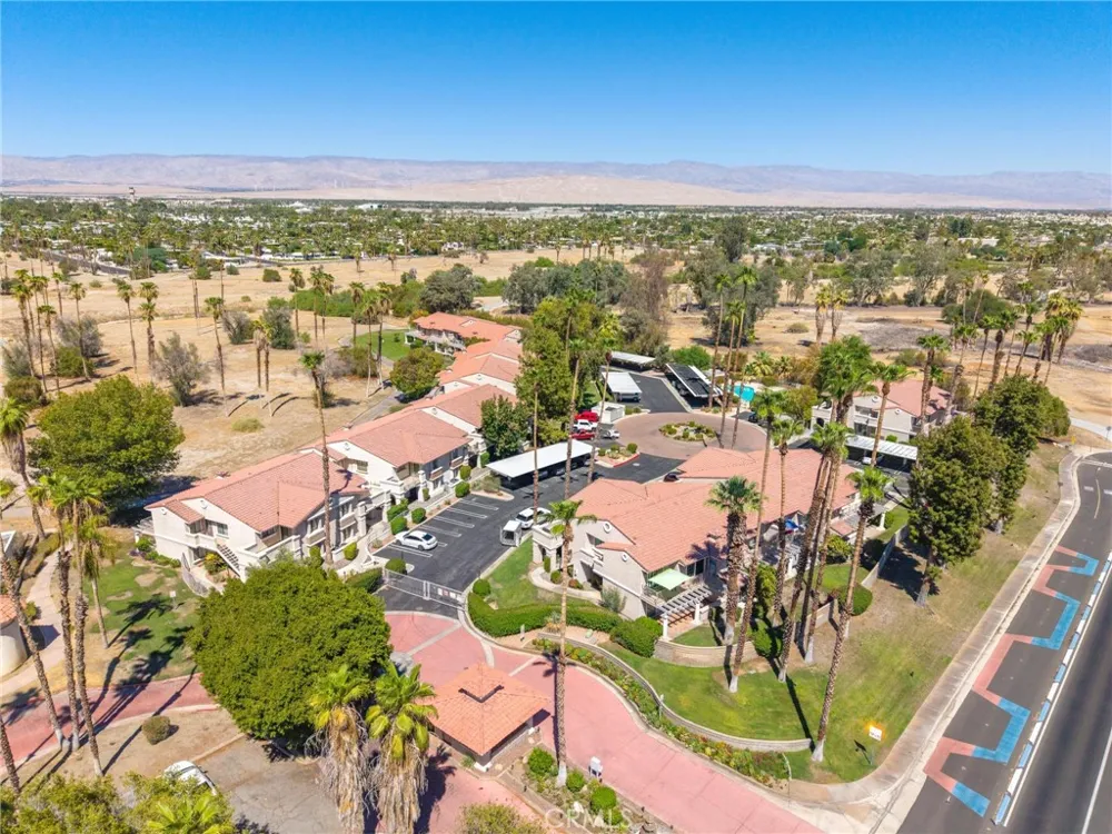 2700 E Mesquite #F34 Palm Springs, CA 92264