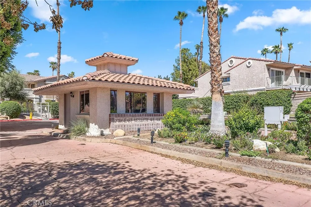 2700 E Mesquite #F34 Palm Springs, CA 92264