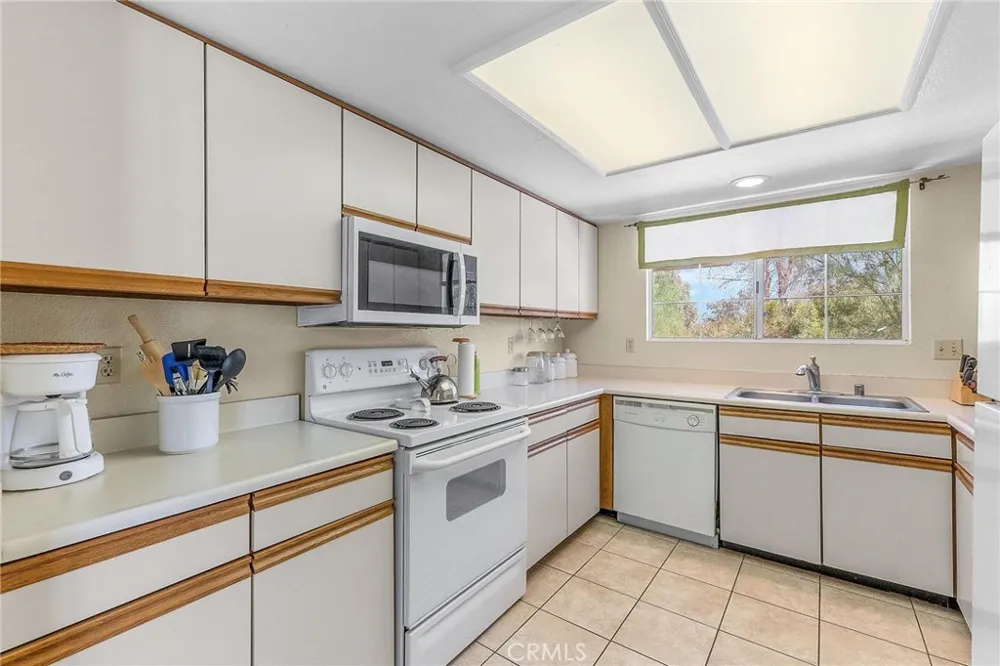 2700 E Mesquite #F34 Palm Springs, CA 92264