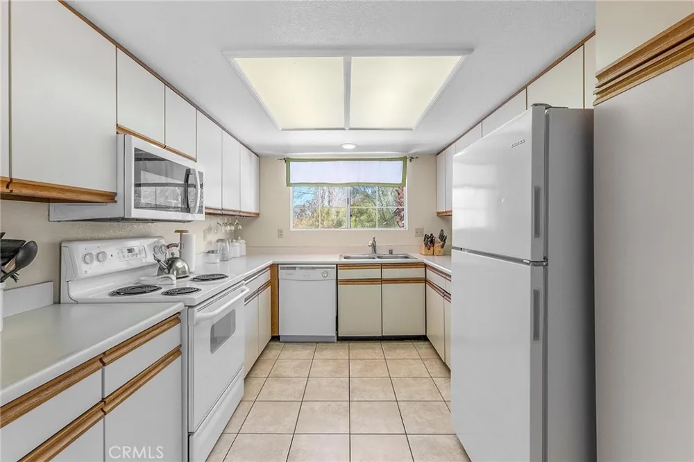 2700 E Mesquite #F34 Palm Springs, CA 92264