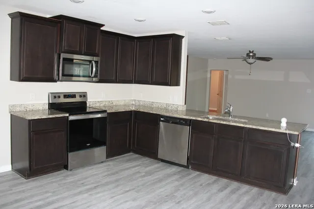 10930 Chatham Court Converse, TX 78109