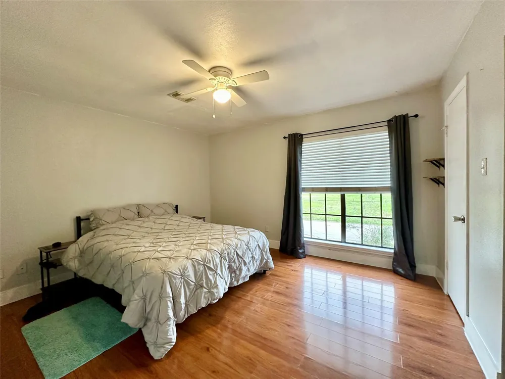 4111 Lark Lane #B Houston, TX 77025