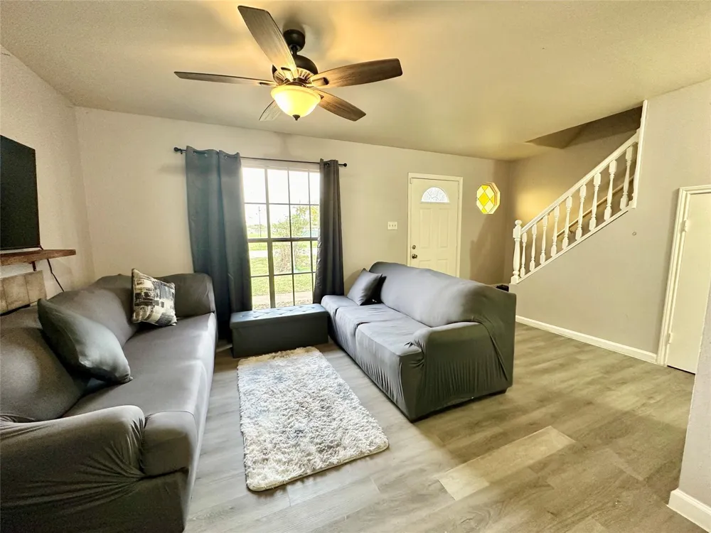 4111 Lark Lane #B Houston, TX 77025