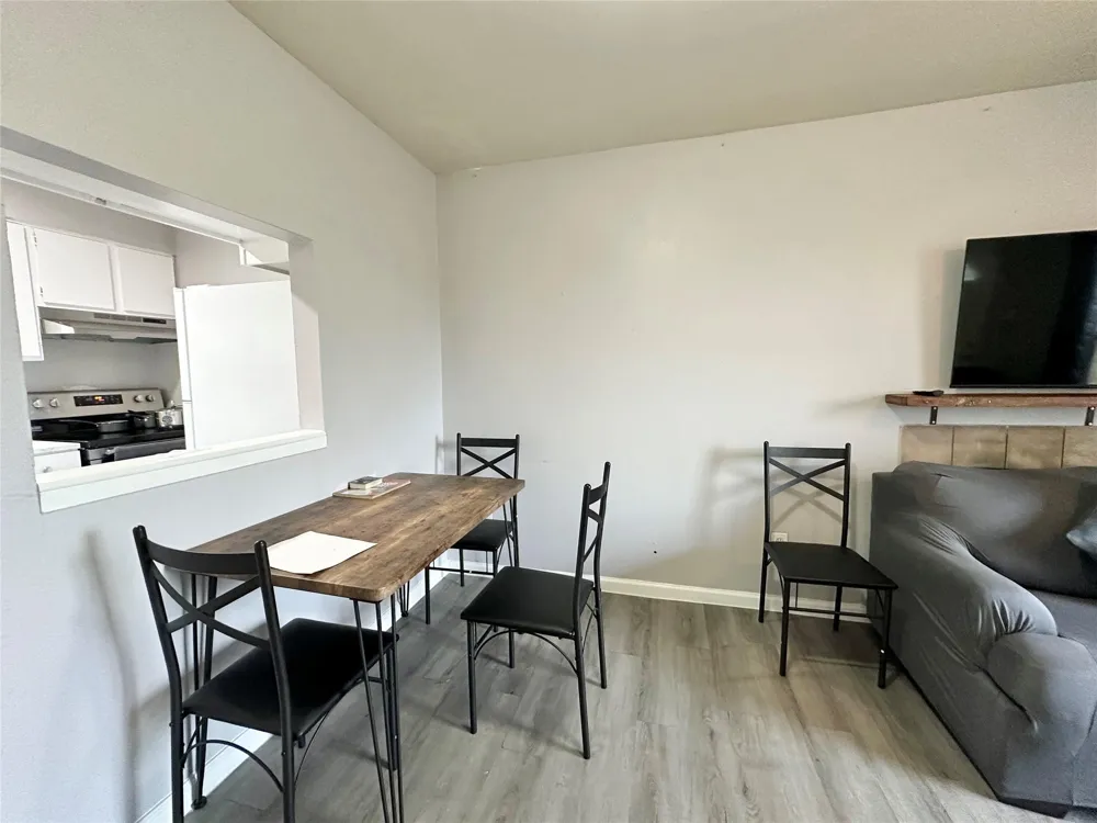 4111 Lark Lane #B Houston, TX 77025