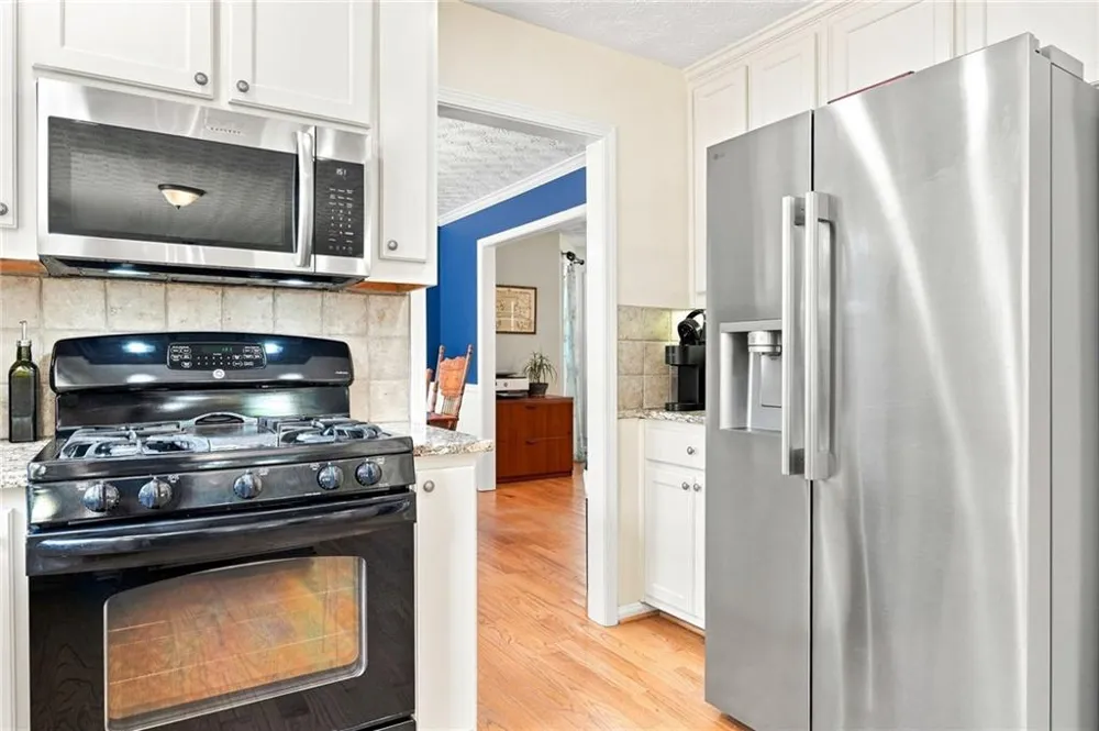 5821 Silverthorn Drive Flowery Branch, GA 30542