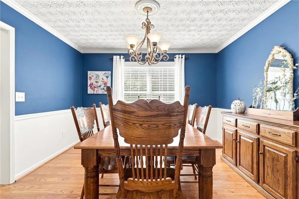 5821 Silverthorn Drive Flowery Branch, GA 30542