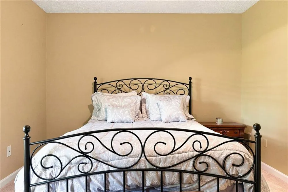 5821 Silverthorn Drive Flowery Branch, GA 30542