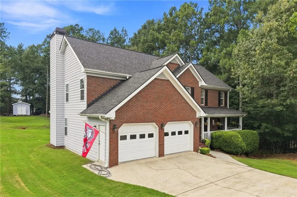 5821 Silverthorn Drive Flowery Branch, GA 30542