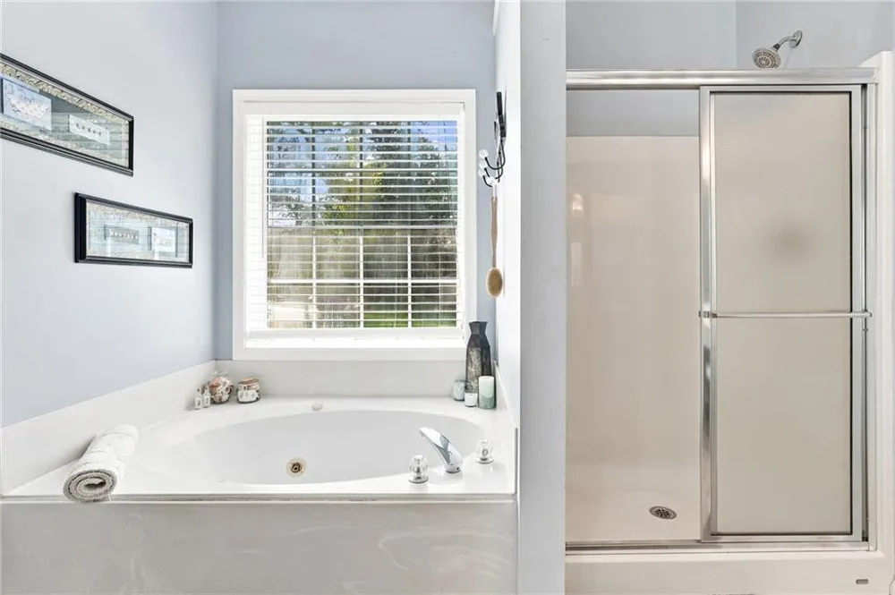 5821 Silverthorn Drive Flowery Branch, GA 30542