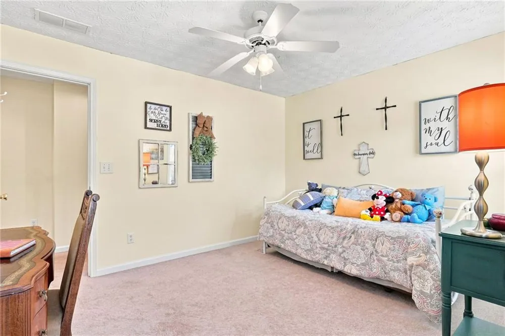 5821 Silverthorn Drive Flowery Branch, GA 30542