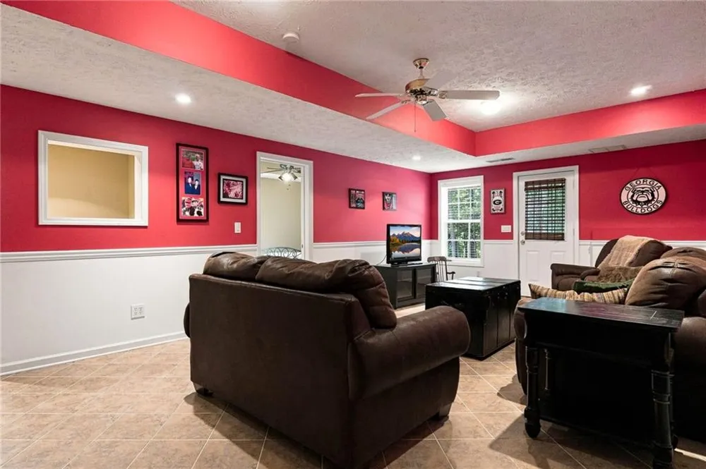 5821 Silverthorn Drive Flowery Branch, GA 30542