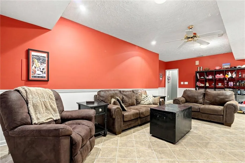 5821 Silverthorn Drive Flowery Branch, GA 30542