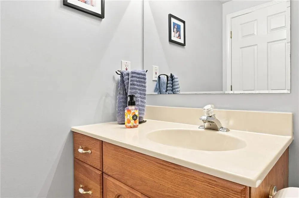 5821 Silverthorn Drive Flowery Branch, GA 30542