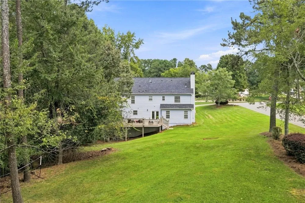 5821 Silverthorn Drive Flowery Branch, GA 30542