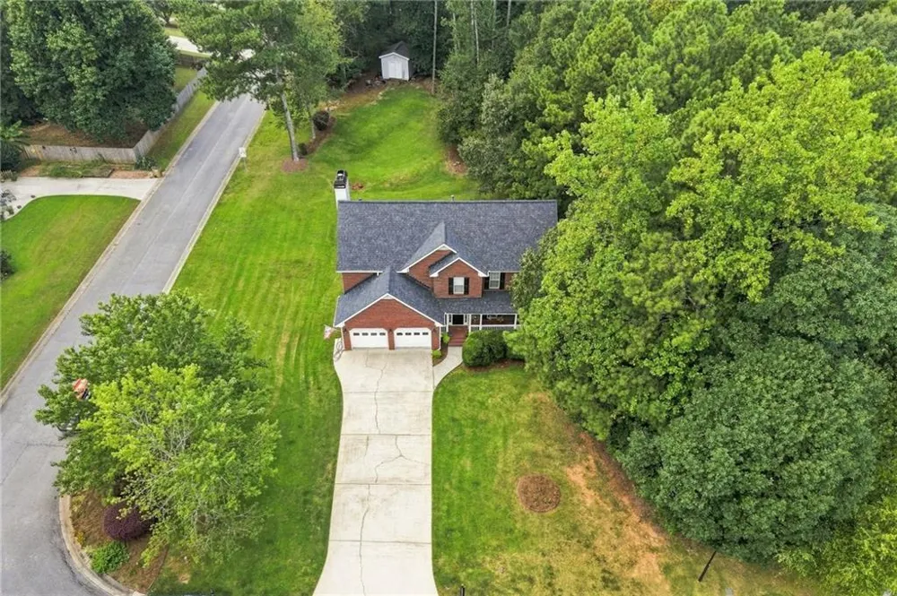 5821 Silverthorn Drive Flowery Branch, GA 30542