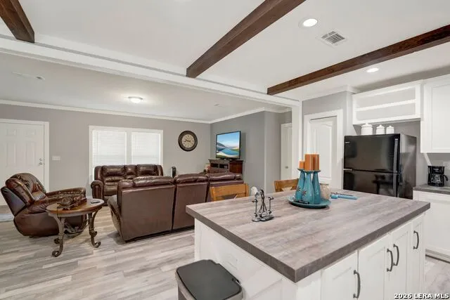144 Pr 324 Dhanis, TX 78850