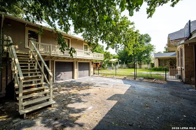390 S GUENTHER AVE New Braunfels, TX 78130