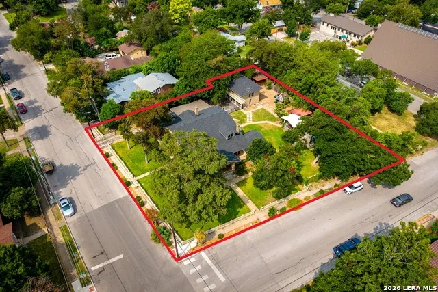 390 S GUENTHER AVE New Braunfels, TX 78130