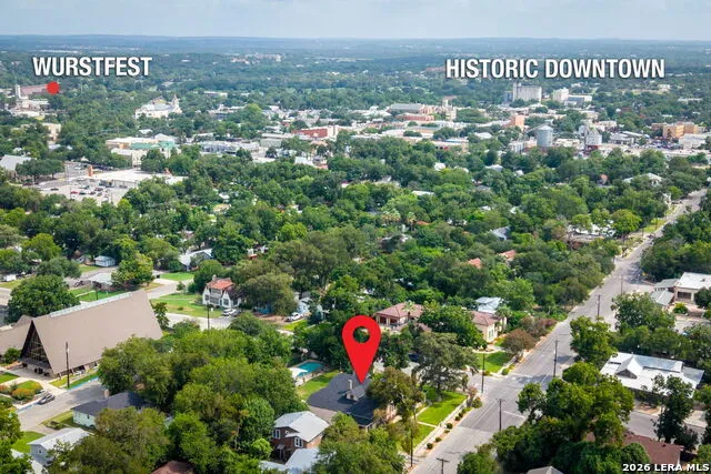 390 S GUENTHER AVE New Braunfels, TX 78130