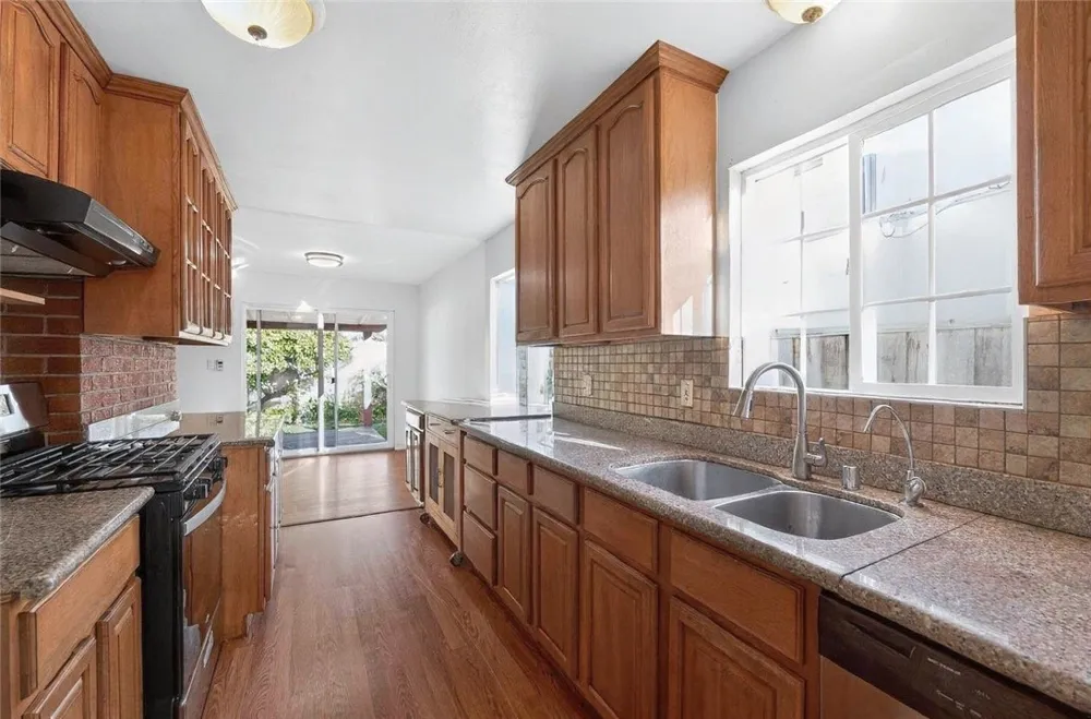 1335 Via Faisan #1 San Lorenzo, CA 94580