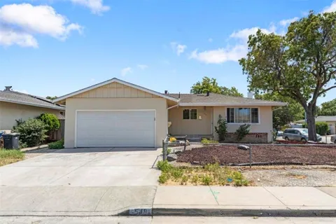 455 Maple Avenue #1