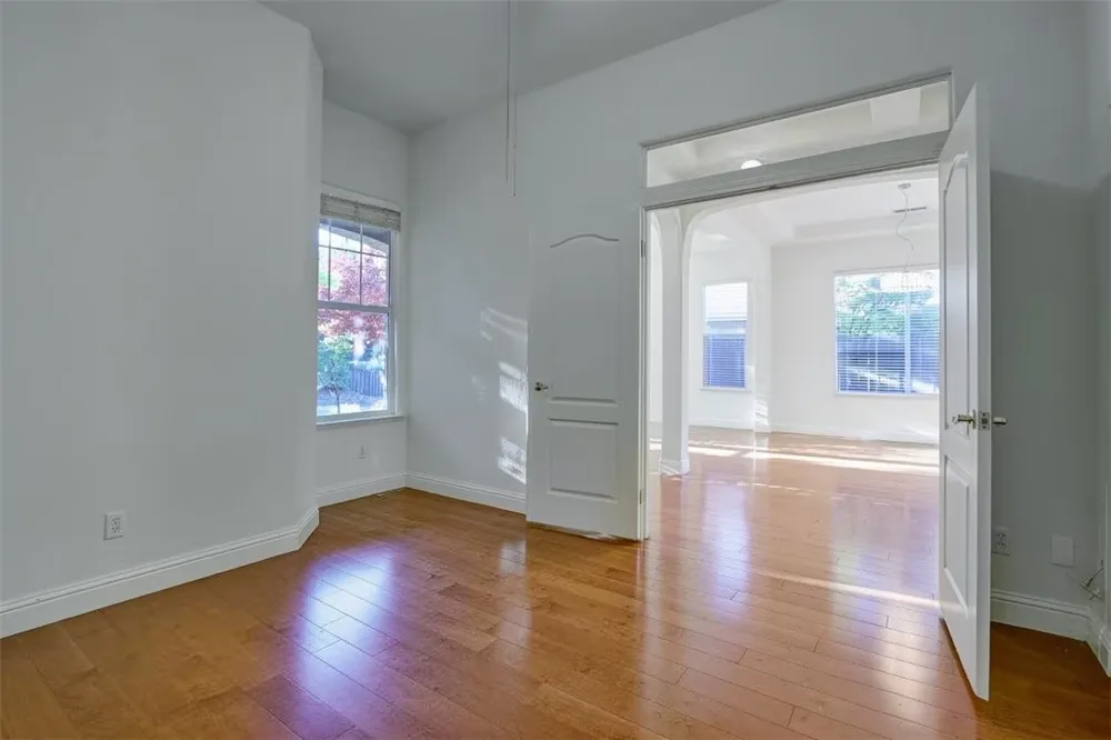 807 Morningside Drive #1 Folsom, CA 95630